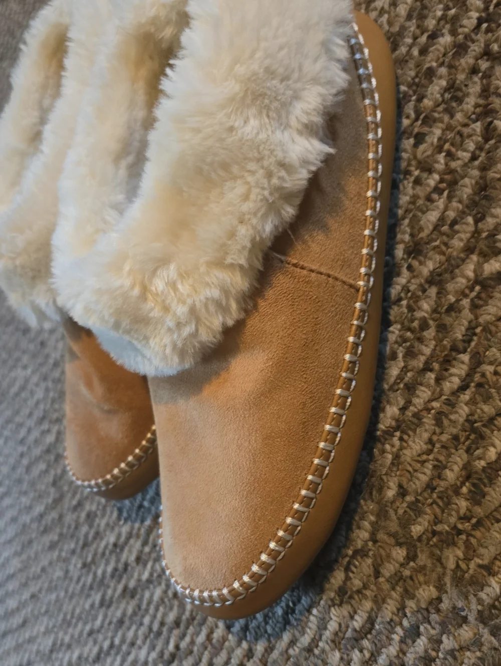comfortview Men Tan Faux-Fur Lined Slip-On Slippers